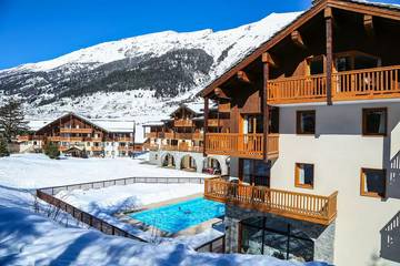 Chalet pour 6 personnes, avec balcon ainsi que piscine et sauna dans Val-Cenis