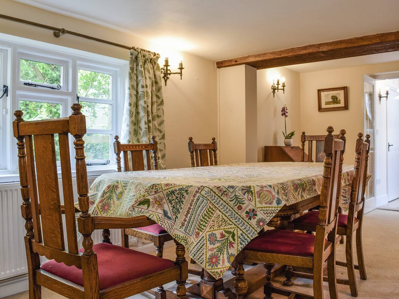 Wayside Cottage in Buckinghamshire