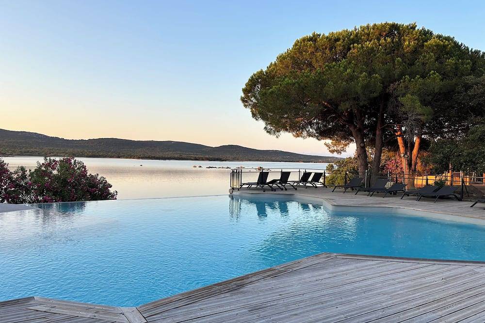 Appartement entier, Superbe T2 les pieds dans l'eau in Pianottoli-Caldarello, Arrondissement de Sartène