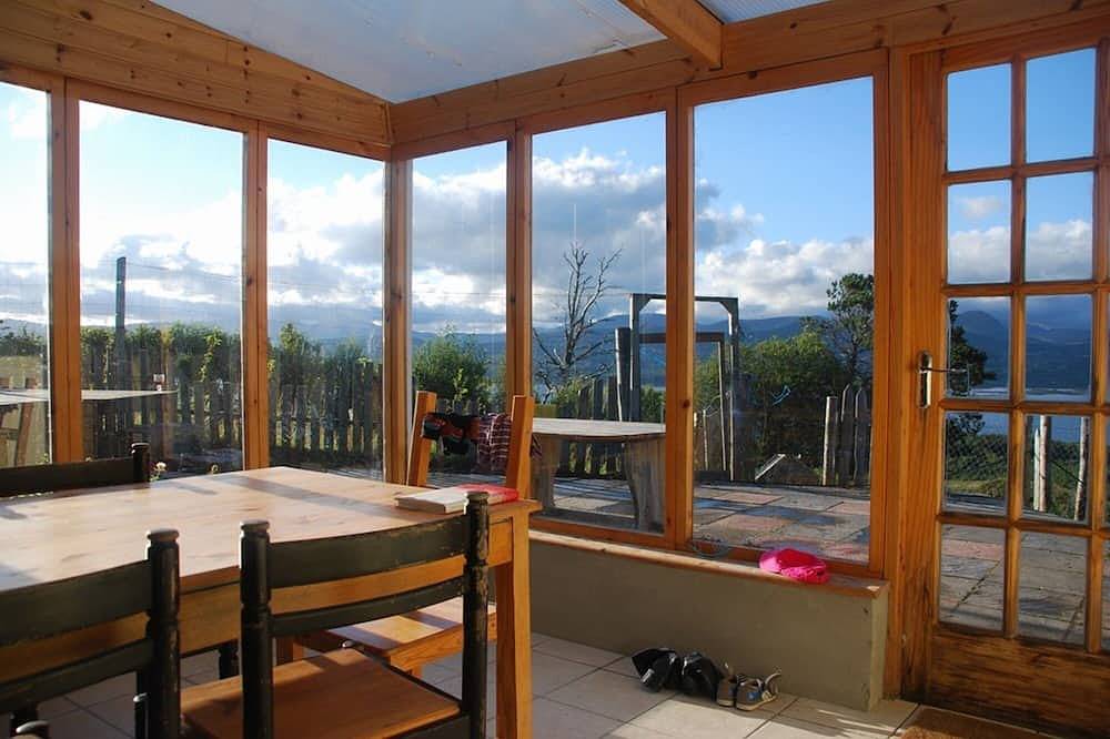 Juwel von Beara, Einfaches, aber komplettes Anwesen im Apartmentstil mit atemberaubender Aussicht. in County Kerry