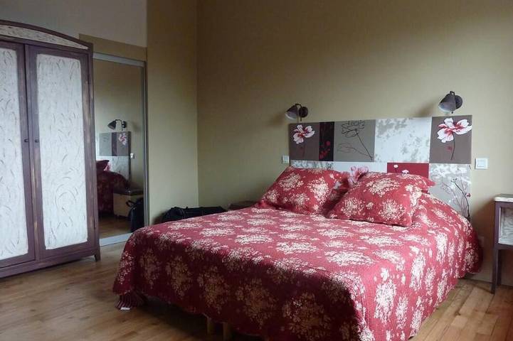 Location de vacances pour 4 personnes, avec jardin à Saint-Symphorien-d'Ozon - 2