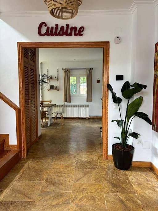 Casa de vacaciones para 8 personas, con piscina además de jardín y vistas en Provincia de Madrid - 2