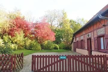 Location de vacances pour 6 personnes, avec jardin et terrasse à Mesnières-en-Bray