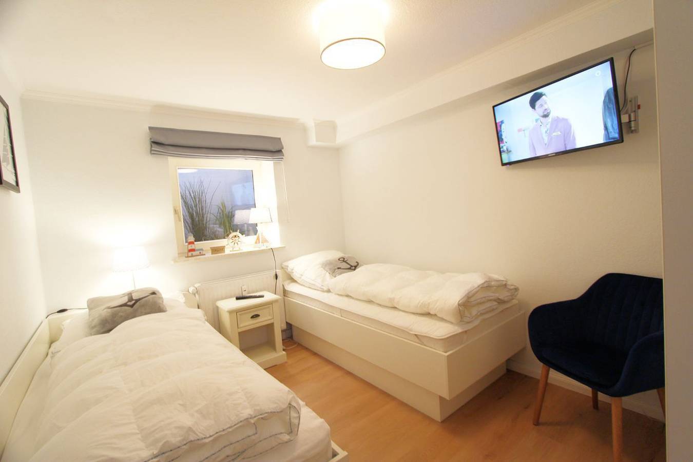 Ganze Wohnung, Schöne Ferienwohnung für 4 Personen am Rande der naturgeschützten Heidefläche in Wenningstedt, Sylt