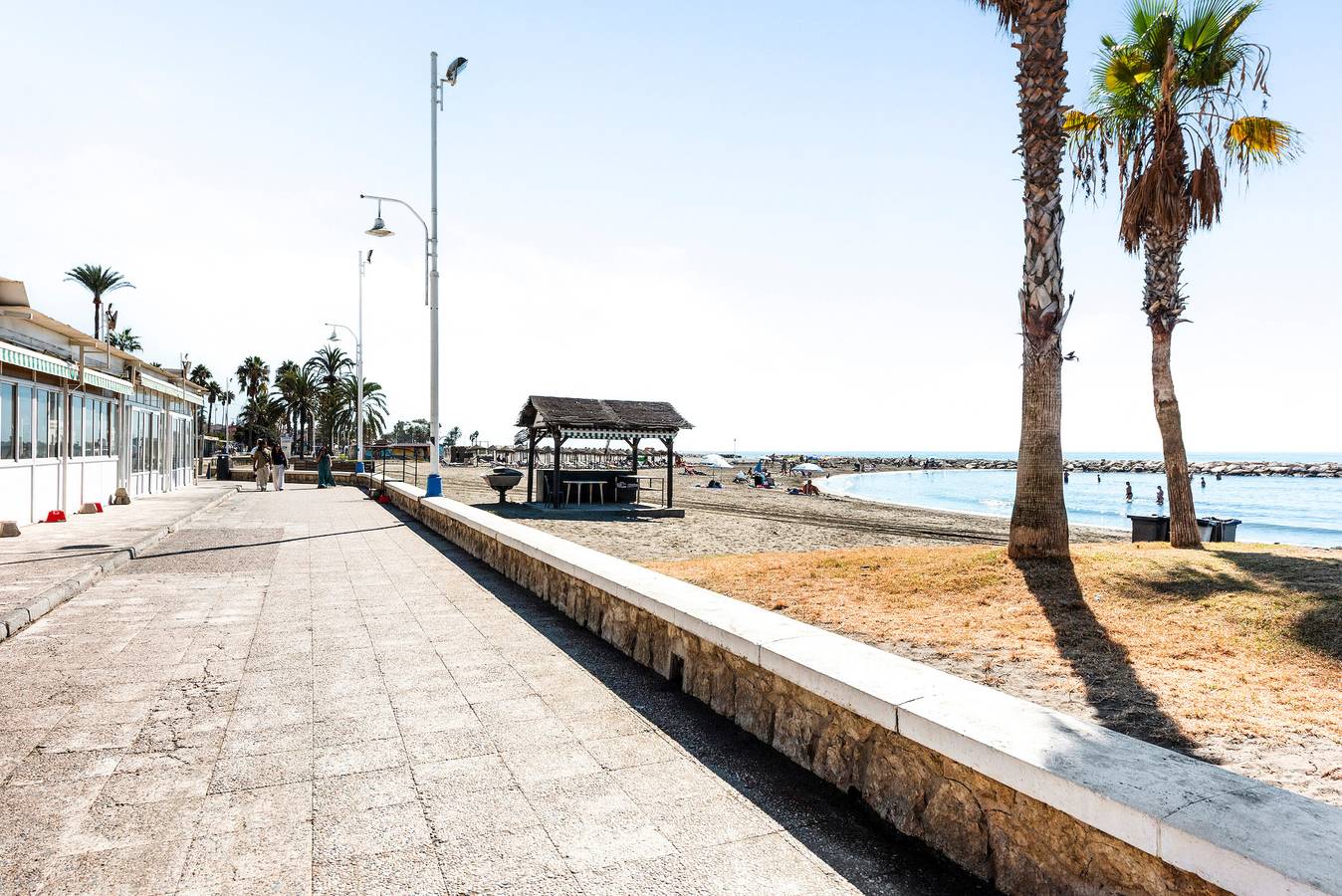 Apartamento entero, Apartamento 'Casa Playa 3 Dormitorios' con vistas al mar, Wi-Fi y aire acondicionado in Málaga (Este), Málaga