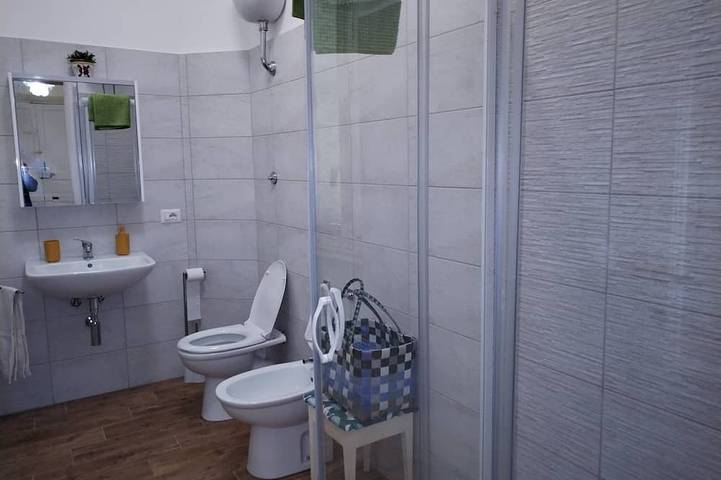 Ganze Wohnung, Toscanelli Room apartment by the sea in Ostia, Rom