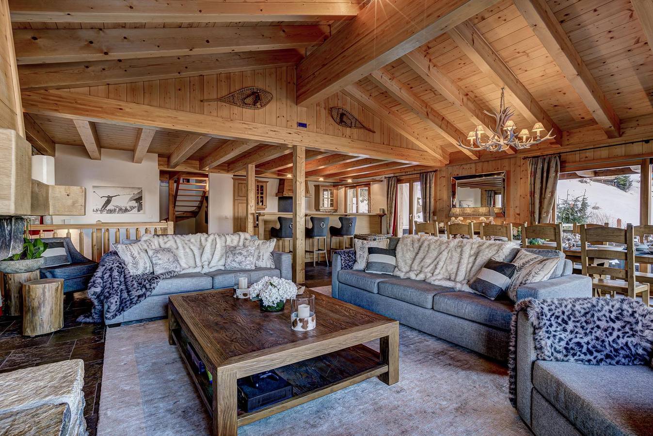 Chalet le Grand Ours - Jacuzzi Sauna Views Ski-In Ski-Out in La Tzoumaz, Riddes
