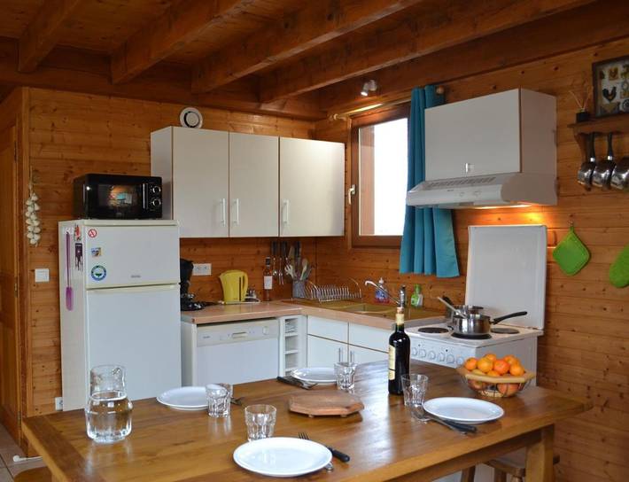 Gîte pour 6 personnes, avec terrasse et vue, animaux acceptés à Saint-Floret - 2