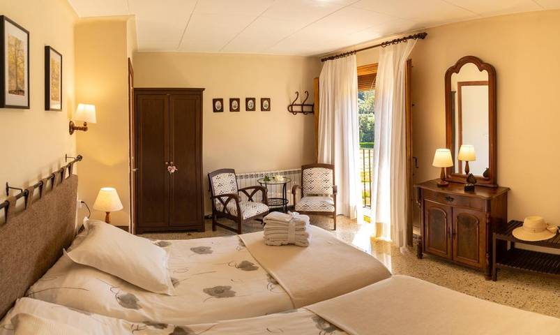 Casa rural para 3 personas, con Terraza y Jardín además de Piscina y Vistas en Santa Susana - 3