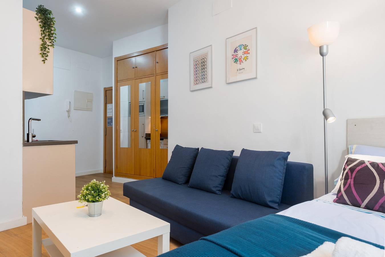 Appartamento intero, Appartamento 'Moderno Estudio Junto Al Río' con Wi-Fi e Aria Condizionata in Casco Antiguo, Siviglia