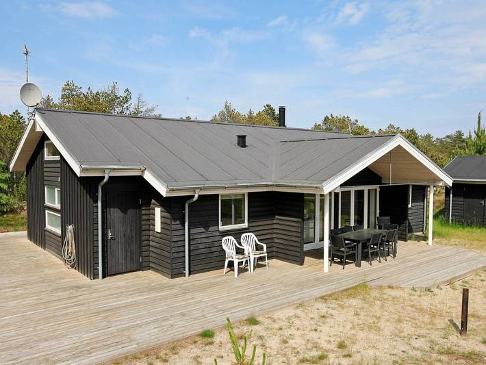 Feriehus for 10 personer, med Jacuzzi og Terrasse i tillegg til Sauna i Skagen