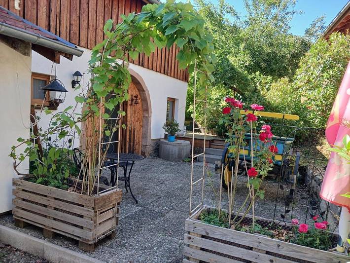 Appartement de vacances pour 4 personnes, avec jardin et vue, animaux acceptés