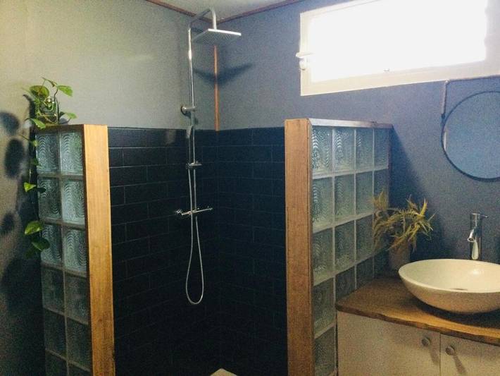 Gîte pour 2 personnes, avec jardin dans Tubuai - 4