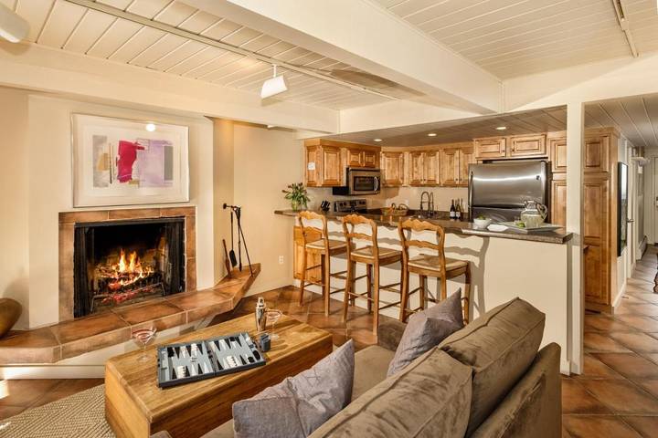 Ferienwohnung für 4 Personen, mit Whirlpool und Pool in Aspen