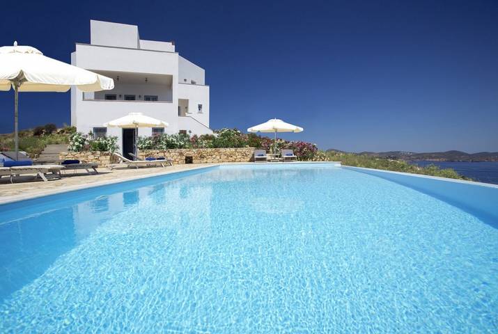 Location de vacances pour 12 personnes, avec jardin et vue sur l’océan dans Patmos - 2