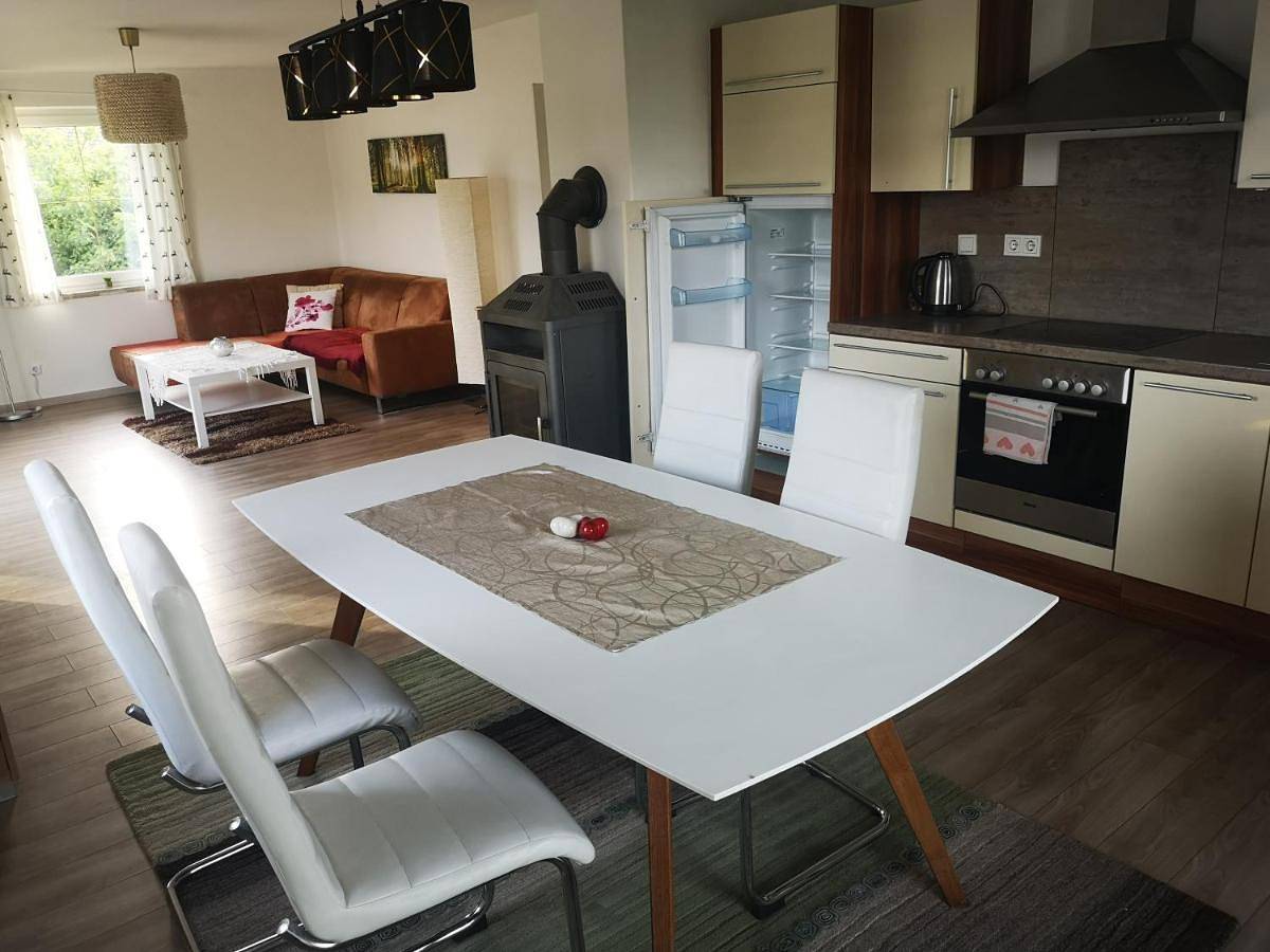 Ganze Wohnung, Kunterbunt am Wallersee in Seekirchen am Wallersee, Bezirk Salzburg-Umgebung