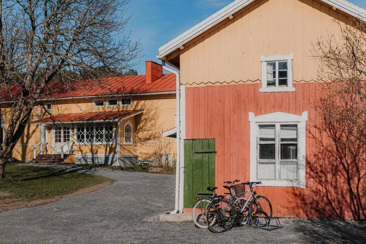 Hus för 5 Personer, med Terass samt Trädgård och Utsikt i Nådendal