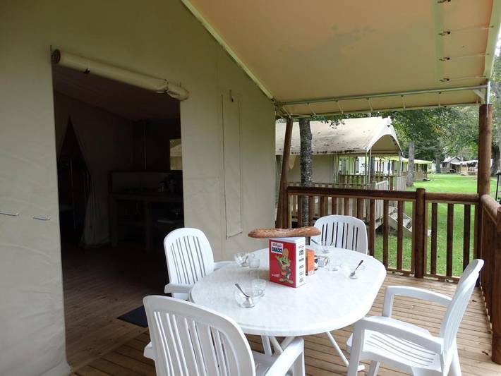 Location de vacances pour 5 personnes, avec jardin ainsi que bassin pour enfant et piscine, animaux acceptés à Peyrouse - 2