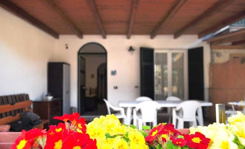 Appartamento per 5 persone, con Balcone e Terrazza nonché Panorama a Deiva Marina