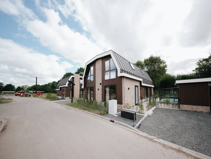 Ferienhaus für 16 Personen, mit Garten und Pool sowie Whirlpool - 1