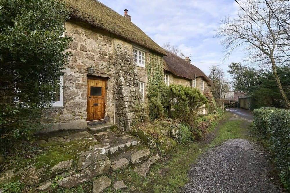 Beautiful Thatched Cottage in Heart of Dartmoor in Manaton, Dartmoor National Park
