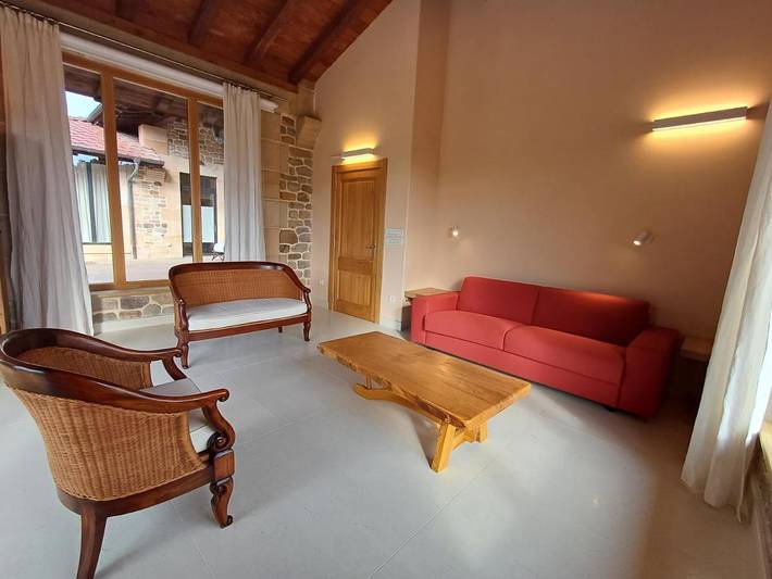 Gîte pour 5 personnes, avec jardin et vue à Ea - 4