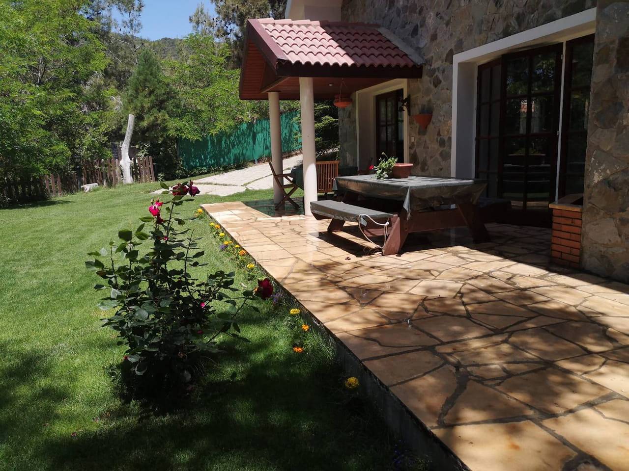 Villa Enriette - Panoramic Mountain Retreat in Pano Platres, Cyprus in Zuid Cyprus