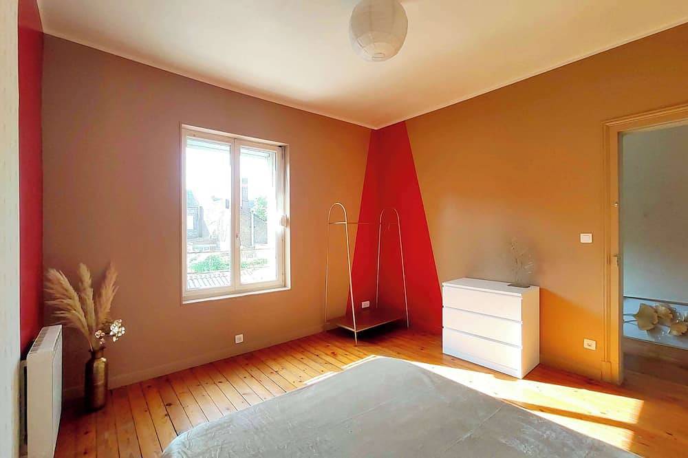 Maison pour séjours familiaux ou professionnels in Cambrai, Département Nord