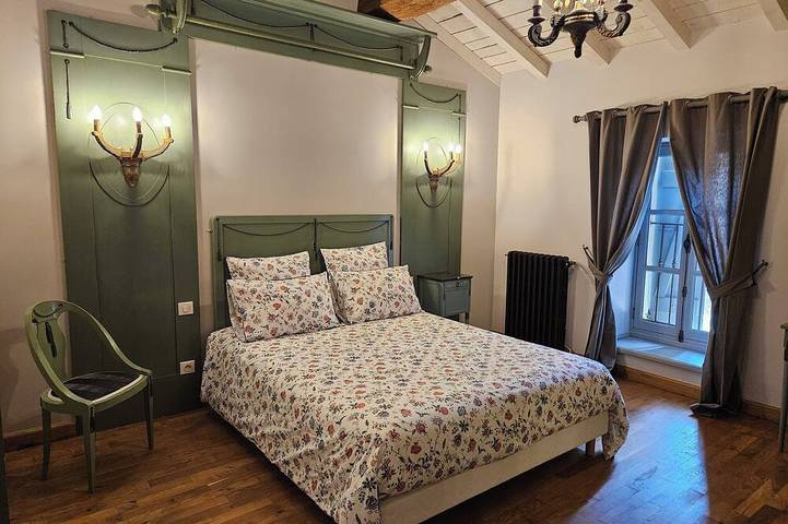 Location de vacances pour 8 personnes, avec jardin et terrasse à Alzonne - 2