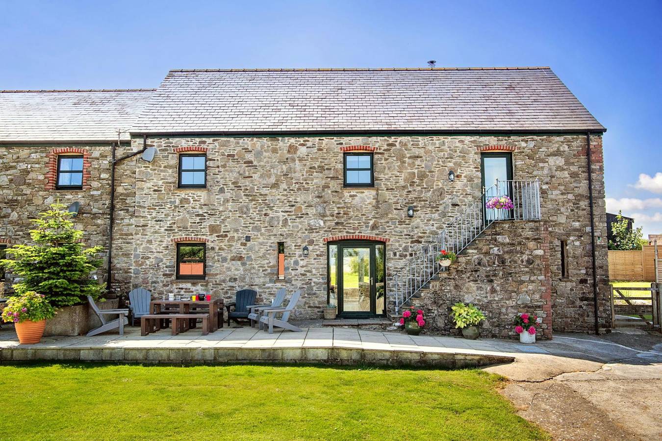 Y Felin Barn, Kidwelly in Kidwelly, Carmarthenshire