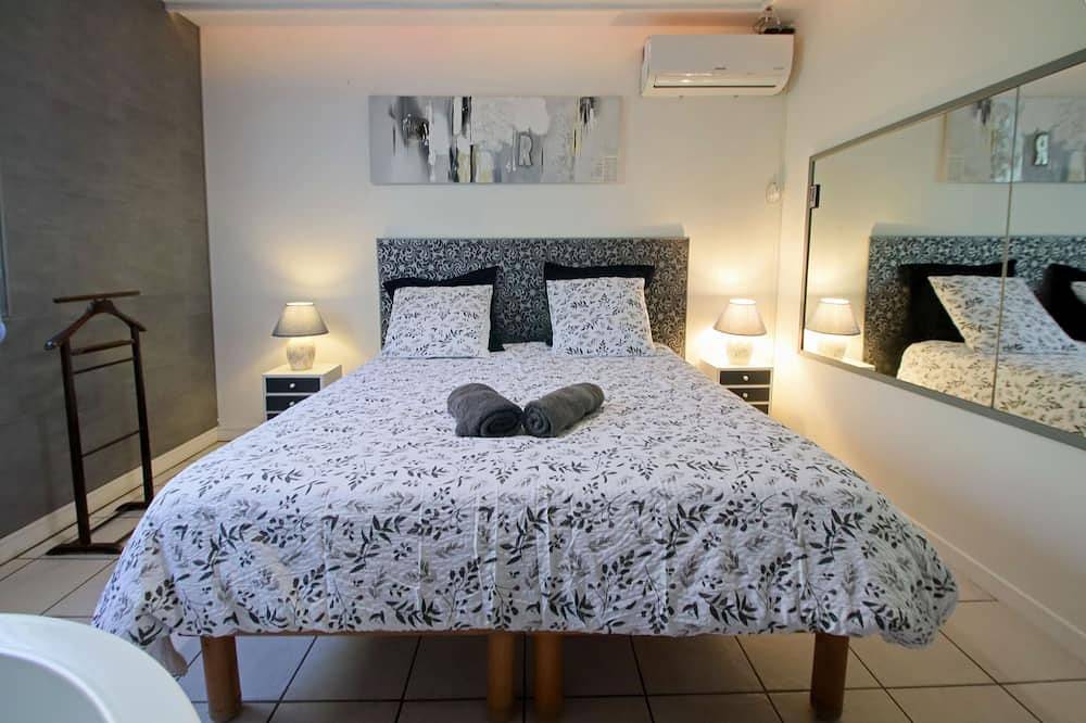 Magnificent villa with heated pool near La Citée in Carcassonne, Carcassonne region
