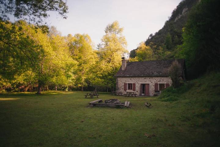 Location de vacances pour 15 personnes, avec jardin et vue à Osse-en-Aspe - 2