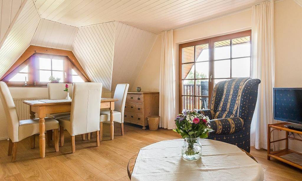 Ganze Wohnung, Ferienwohnung "Haus am Bodden 03" in Niehagen, Ahrenshoop