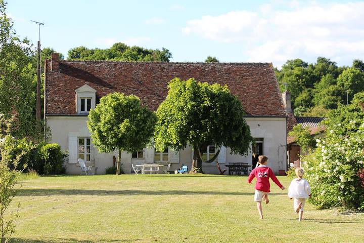 Gîte pour 12 personnes, avec terrasse et jardin