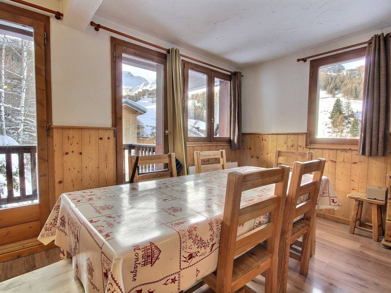 Appartement entier, Grand duplex rénové 4 chambres près des pistes in La Plagne, La Plagne-Tarentaise