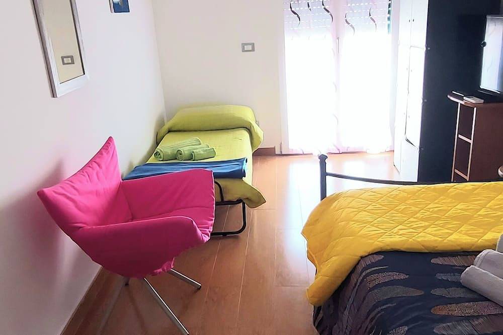 Entire apartment, Fabulous apartment, sea view ideal for families & groups of friends. in Augusta (Sicily), Augusta (Municipality)