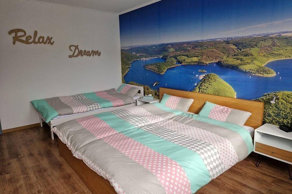 Haus Eifelruhe - 10-Bett-Ferienhaus Eifelruhe in Birresborn, Vulkaneifel