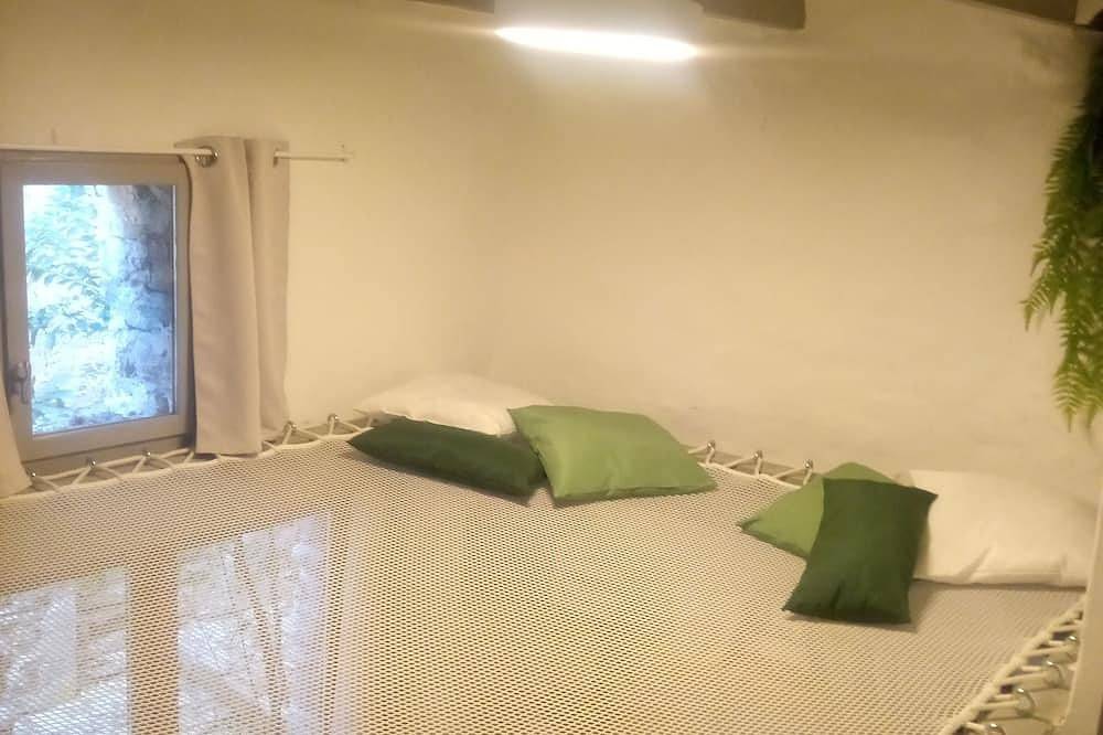 Apartamento entero, \"Le Temps Suspendu\"studio de Charme3,filet de Détente Suspendu in Malaucène, Parque natural regional del Mont Ventoux