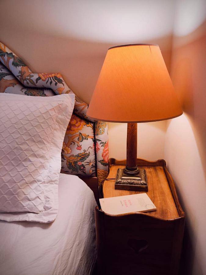 Location de vacances pour 2 personnes, avec terrasse et piscine ainsi que vue et jardin à Saint-Puy - 3