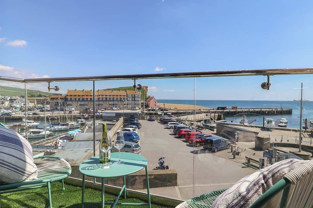 36 Quay West Apartments, pet friendly in West Bay in West Bay, Dorset