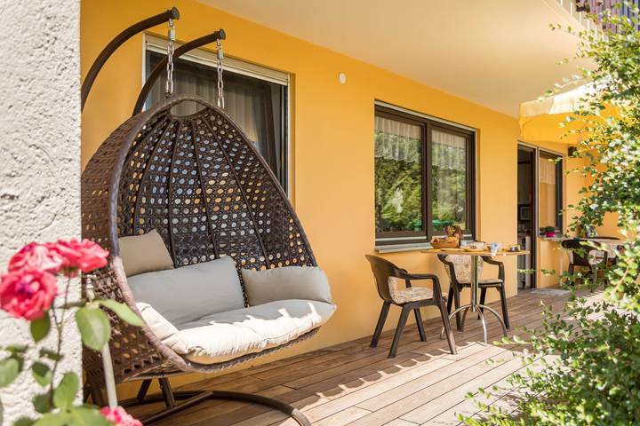 Ganzes Studio, Bett und Frühstück bei Gertrud mit Garten, Terrasse und Spielplatz in Hergensweiler, Bayerisch Schwaben