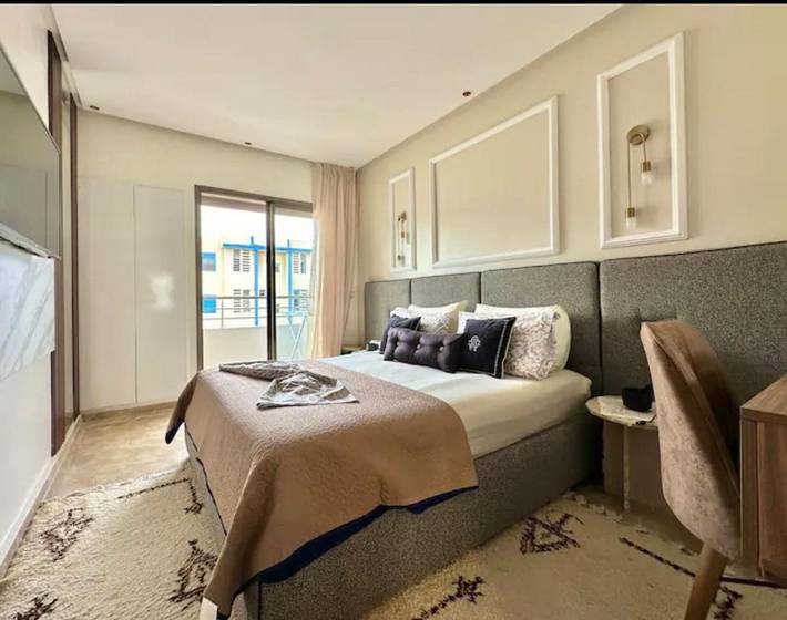 Gîte pour 2 personnes, avec vue ainsi que balcon et piscine dans Mansouria - 4