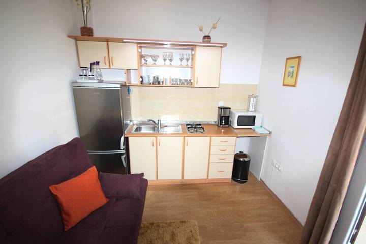Ferienwohnung für 3 Personen, mit Balkon/Terrasse und Garten in Zadar (Kommun) - 3