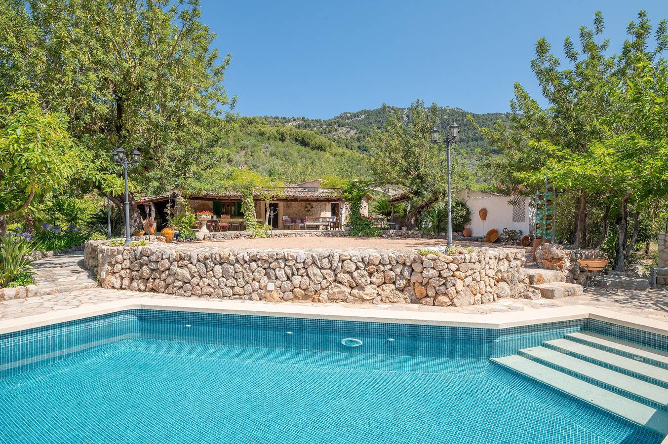 Finca "S'Olivar Major": Vuestro Edén en Mallorca con vistas, Wi-Fi, A/A, piscina y jardín in Fornalutx, Mallorca Oeste