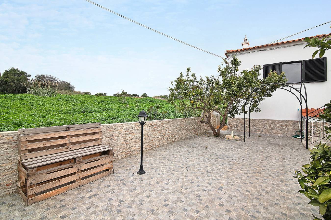 Ganze Wohnung, Apartment 'Beach' mit Gemeinschaftsterrasse, Wlan und Klimaanlage in Moncarapacho, Parque Natural da Ria Formosa