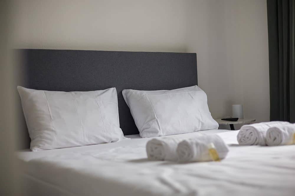 Appartamento intero, Urban Oasis with Queen Bed and City View (Be-53) in Zurigo, Distretto di Zurigo