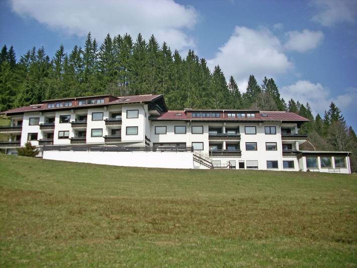 Ferienwohnung für 4 Personen, mit Whirlpool und Terrasse sowie Pool und Sauna im Kleinwalsertal - 2