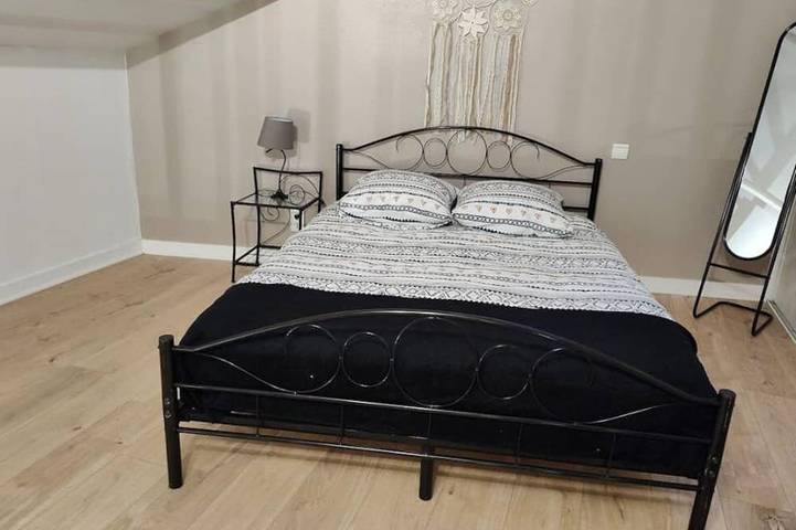 Gîte pour 6 personnes, avec terrasse, animaux acceptés à Le Fouilloux - 2