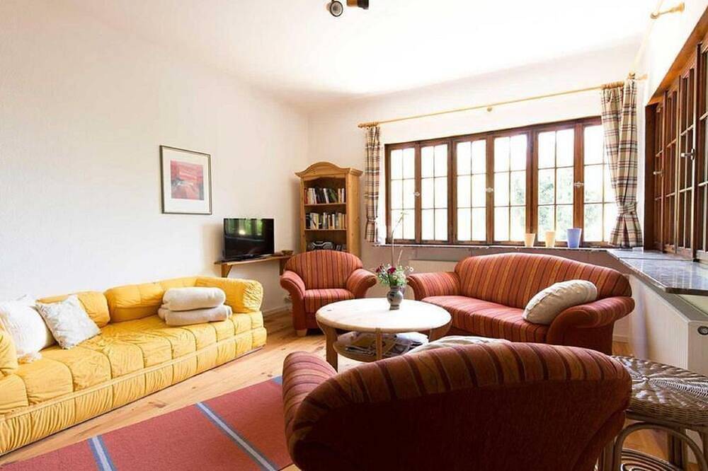 Apartamento entero, Hunting lodge by the stream, Germany in Waldhölzbach, Weiskirchen