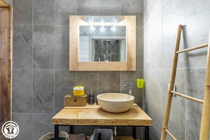 Chambre d’hôte pour 2 personnes, avec jacuzzi et jardin à Singles (Puy-de-Dôme) - 4